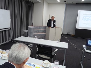 弊社社長による発表